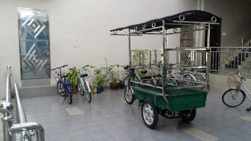 Tri-motorcycle & bicycle